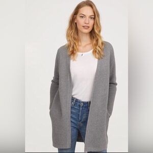 H&M Womens Grey Ribbed Open Front Long Cardigan Sweater Relaxed Fit Size Medium